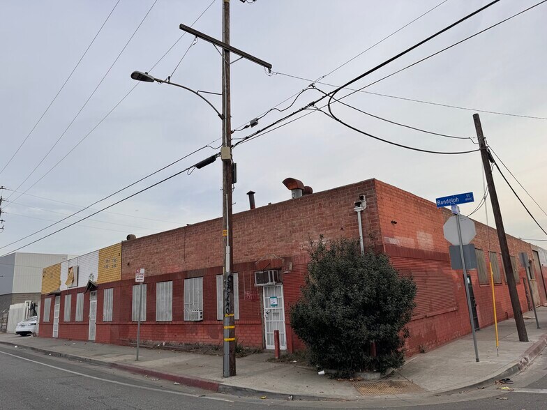 More Photos Of 5916 Lillian St, Los Angeles Industrial For Lease
