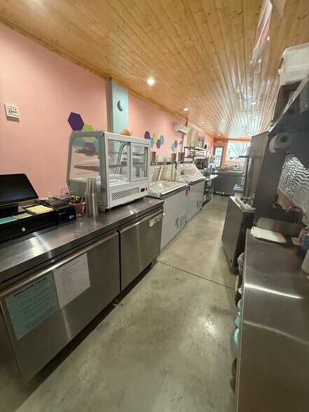 More Photos Of 216-222 E Main, Yadkinville Storefront For Lease