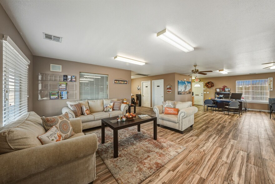 More Photos Of 1941 NV-160, Pahrump Office For Sale