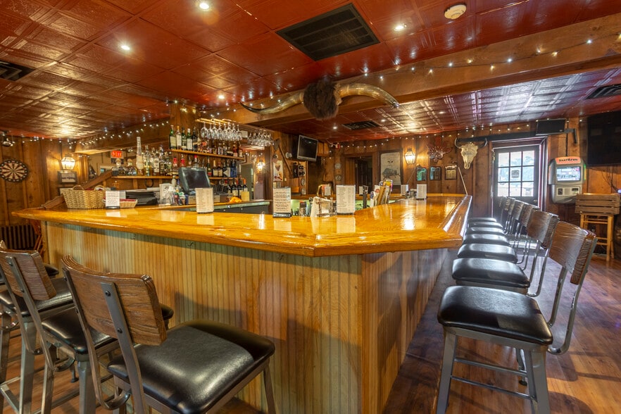 More Photos Of 898 Allentown Rd, Telford Restaurant For Sale