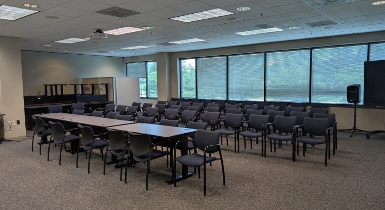 More Photos Of 5250 Corporate Dr, Troy Office For Lease