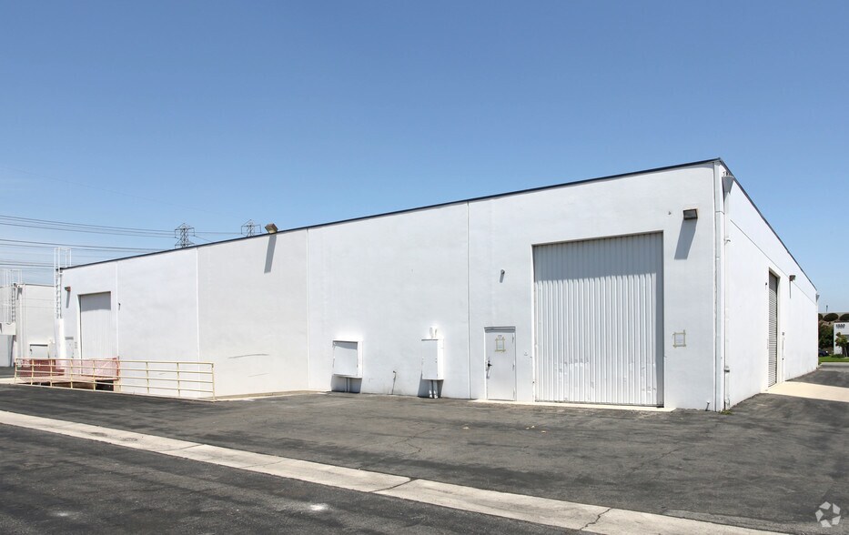 More Photos Of 1525 S Sinclair St, Anaheim Warehouse For Lease