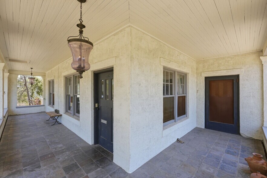 More Photos Of 1004 N 6th Ave, Tucson Office For Sale