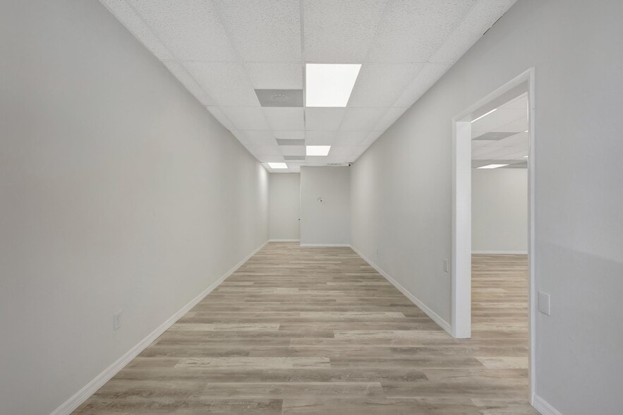 More Photos Of 7991-8031 S Us-1 Hwy, Port Saint Lucie Storefront Retail Office For Lease