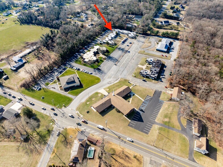 More Photos Of 225-251 Laurel Heights Dr, Bridgeton Medical For Lease