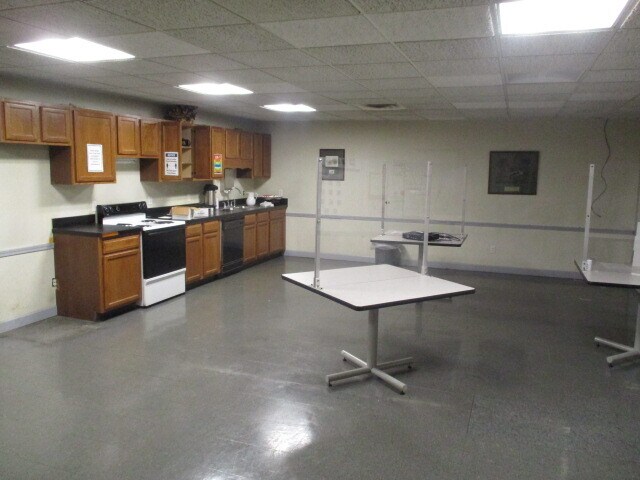 More Photos Of 1985 E Laketon Ave, Muskegon Manufacturing For Sale