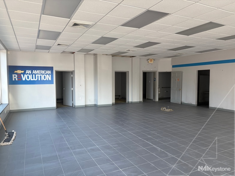 More Photos Of 60 E Penn Ave, Wernersville Auto Dealership For Sale