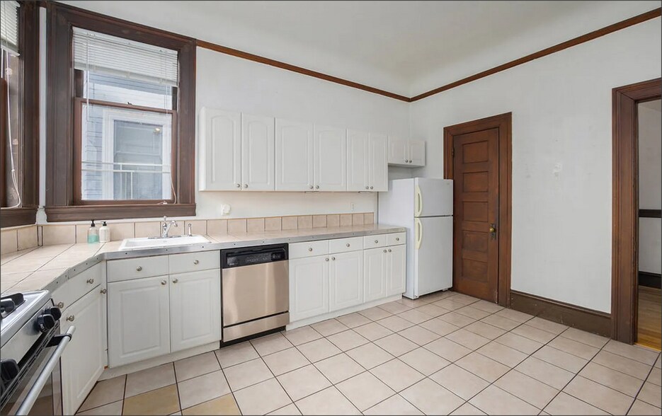 More Photos Of 739 Santa Clara Ave, Alameda Apartments For Sale