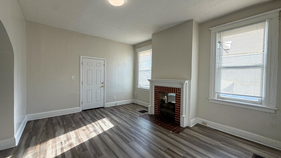 More Photos Of 275 McCormick Pl, Cincinnati Apartments For Sale