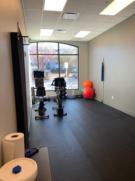 More Photos Of 610 S Watters Rd, Allen Medical For Sale