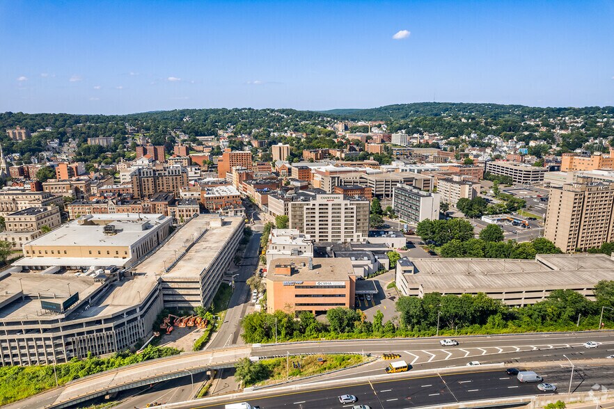 More Photos Of 255 Bank St, Waterbury Office For Sale