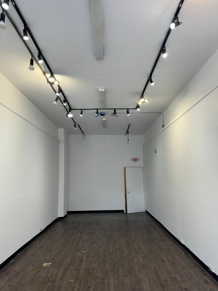 More Photos Of 204-210 Mamaroneck Ave, White Plains Storefront For Lease
