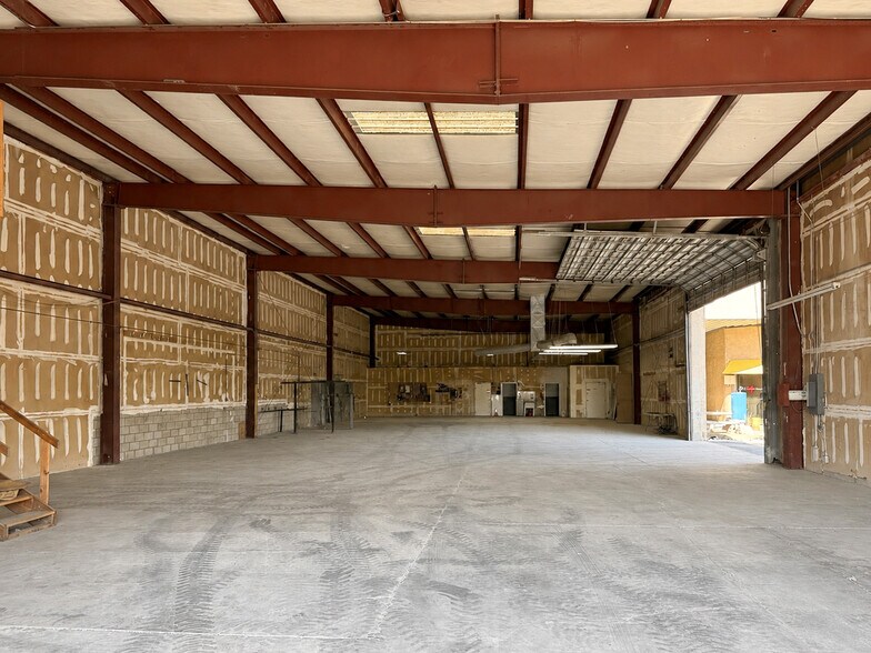 More Photos Of 34040 Date Palm Dr, Cathedral City Storefront Retail Office For Lease