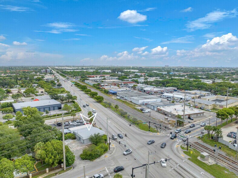 More Photos Of 3311 N Dixie Hwy, Pompano Beach Freestanding For Lease