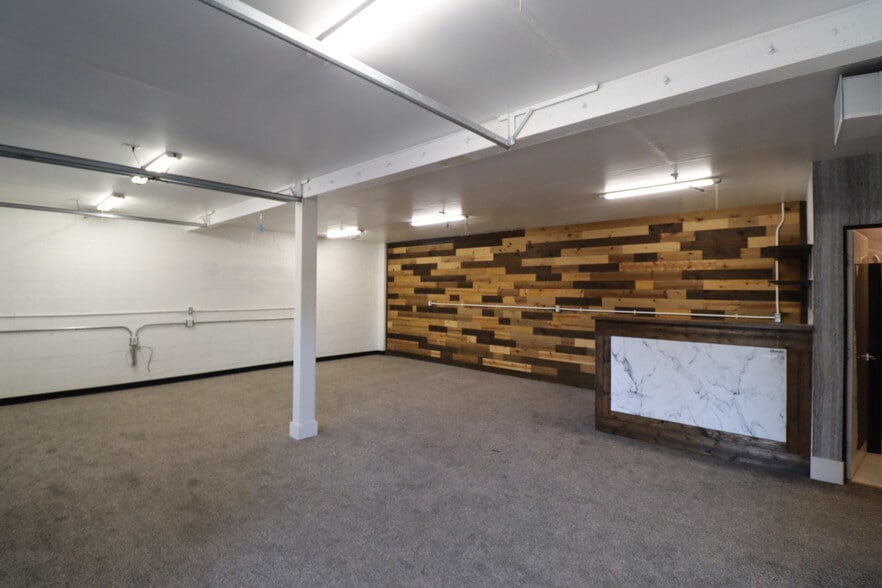 More Photos Of 1245 Main St, Springfield Office For Lease