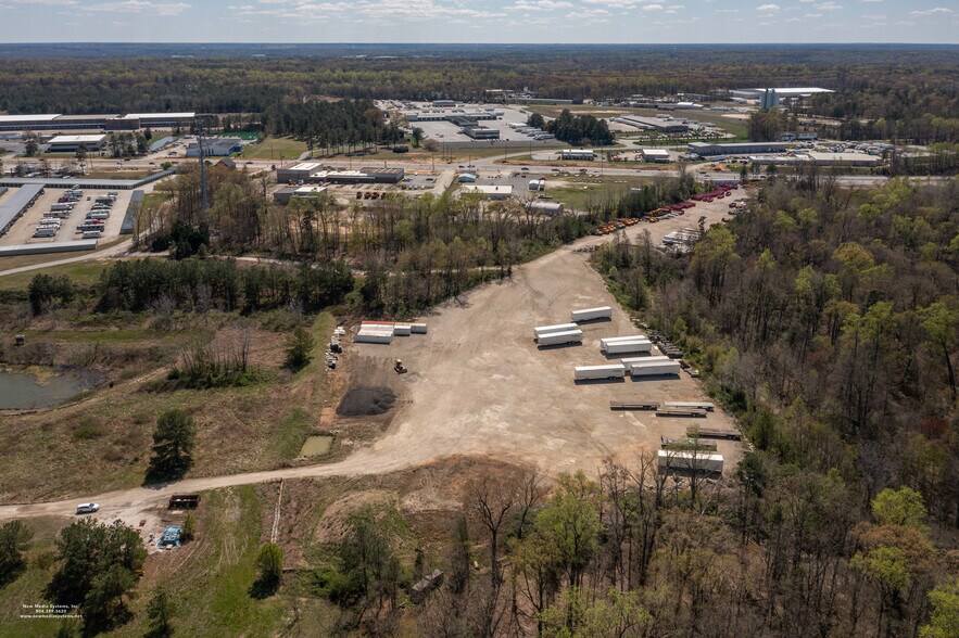 More Photos Of 1610 W Hundred Rd, Chester Land For Lease