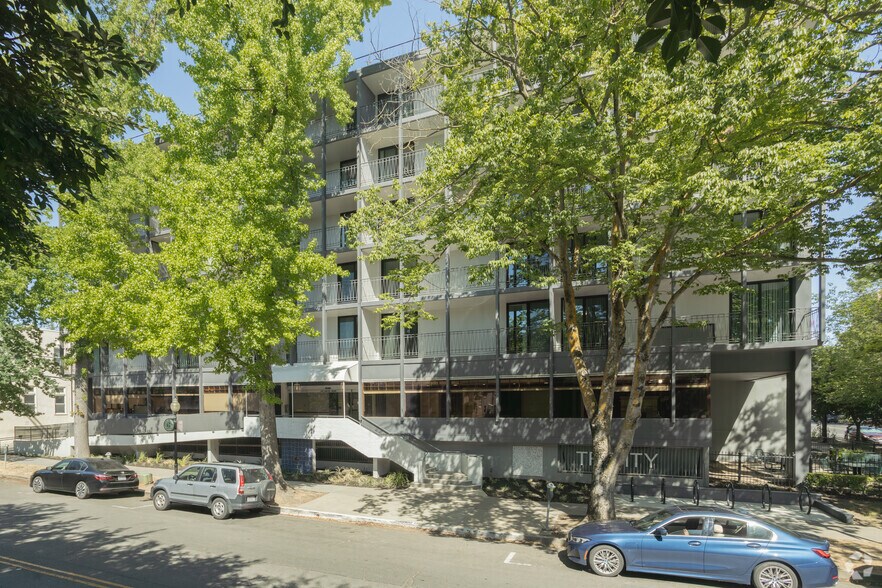 More Photos Of 2701 Capitol Ave, Sacramento Apartments For Lease