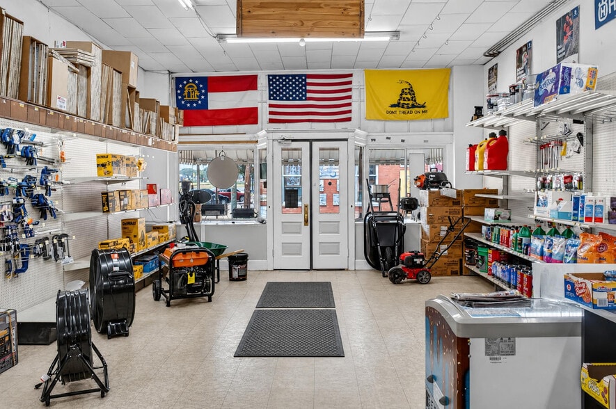 More Photos Of 36 Church St N, Jeffersonville Light Manufacturing For Sale