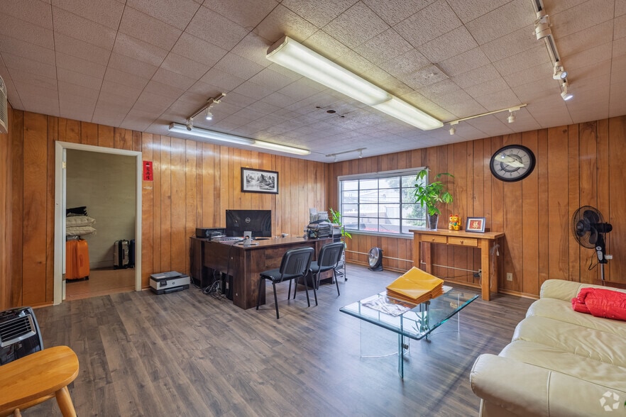 More Photos Of 141 S Maple Ave, South San Francisco Warehouse For Sale