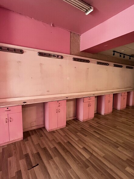 More Photos Of 251 Trinity Ave SW, Atlanta General Retail For Sale