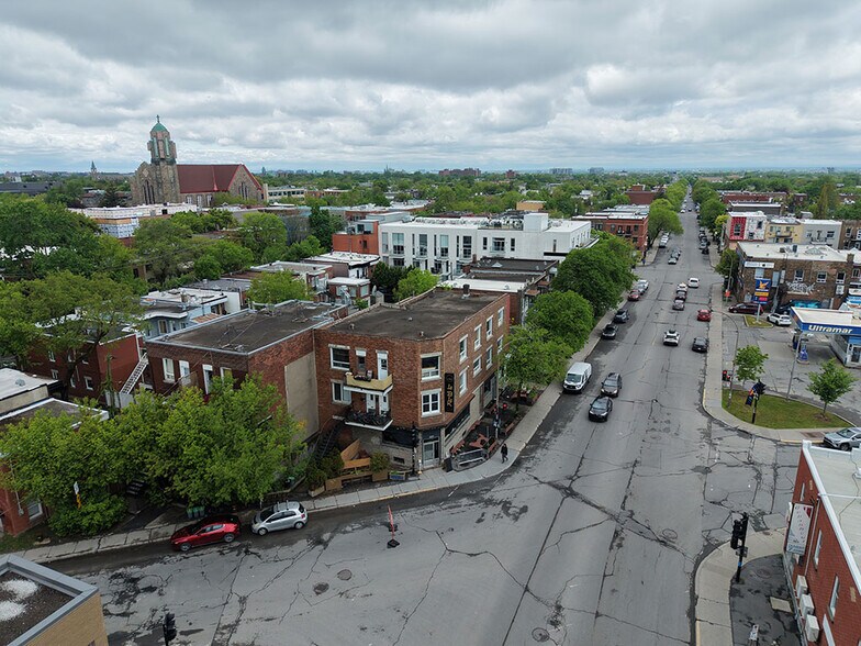 More Photos Of 2031-2047 Rue Des Carrières, Montréal Apartments For Sale
