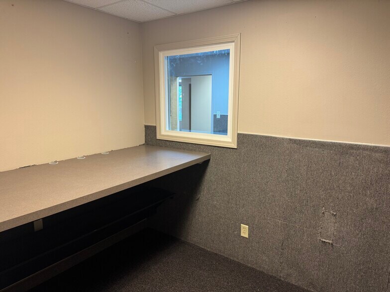 More Photos Of 1750 Manzanita Dr, Elko Office Residential For Sale