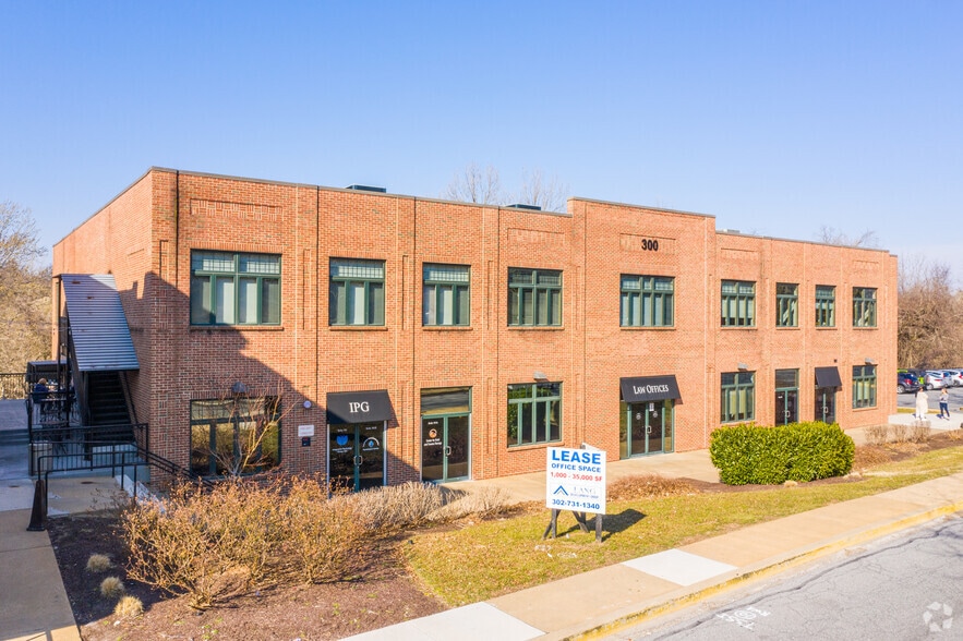 Primary Photo Of 300 Creek View Rd, Newark Office For Lease