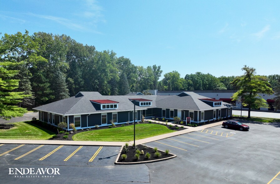 More Photos Of 1387 Fairport Rd, Fairport Light Distribution For Lease