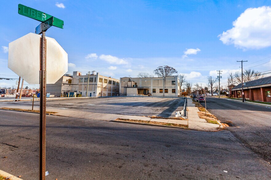 More Photos Of 1227 W Liberty St, Allentown Medical For Sale