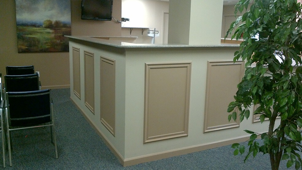 More Photos Of 393 Sunrise Hwy, West Babylon Medical For Lease