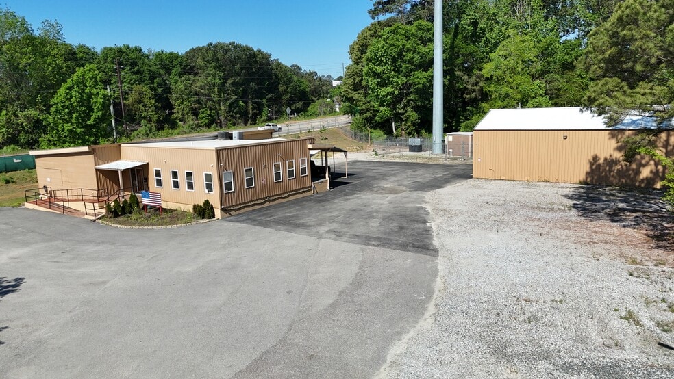 More Photos Of 101 Warner Dr, Columbia Warehouse For Lease