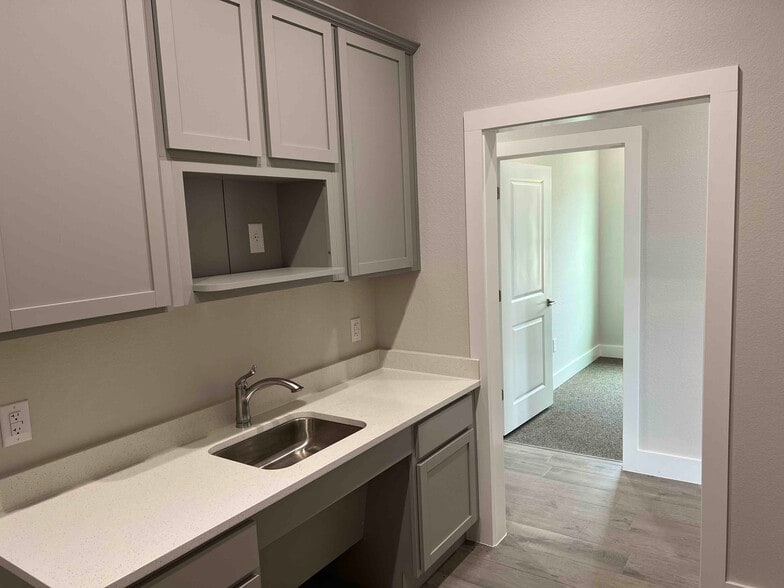 More Photos Of 2951 FM 1460, Georgetown Office For Sale