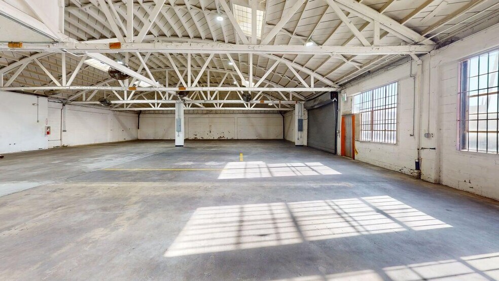 More Photos Of 415 E 10th St, Pittsburg Warehouse For Sale