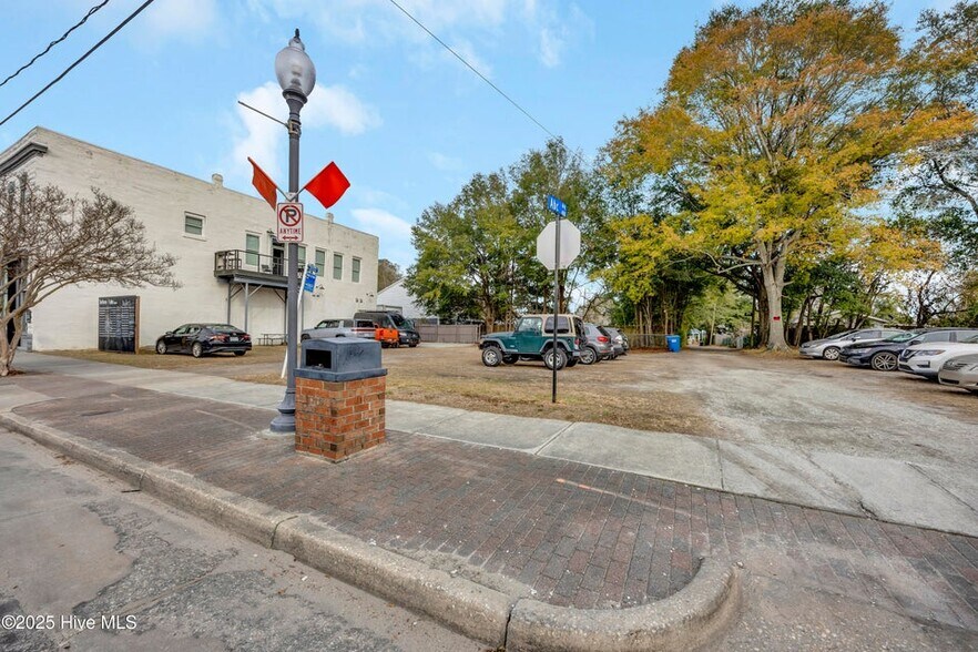 More Photos Of 922 4th Street, Wilmington Land For Sale