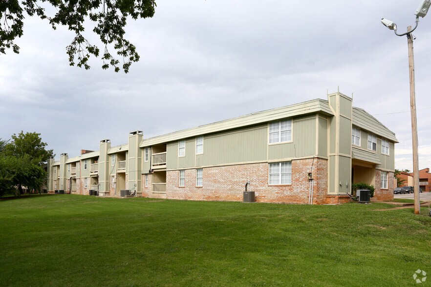 More Photos Of 7404 Lyrewood Ln, Oklahoma City Apartments For Sale