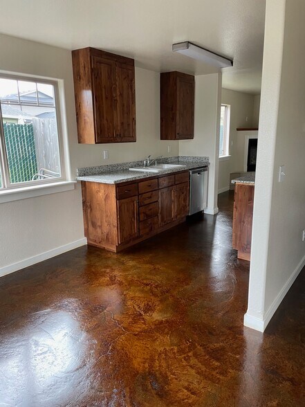 More Photos Of 2450 Newburg Ct, Fortuna Multifamily For Sale
