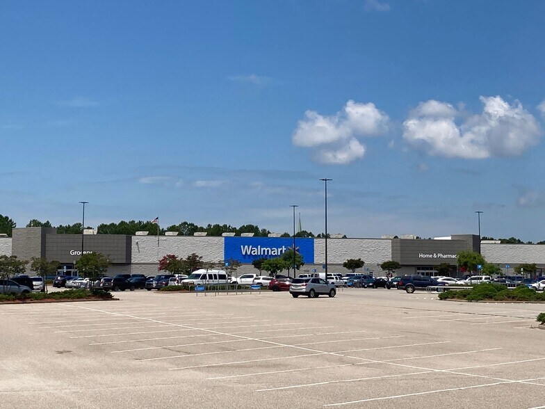 More Photos Of 5420 Forest Dr, Columbia Unknown For Lease