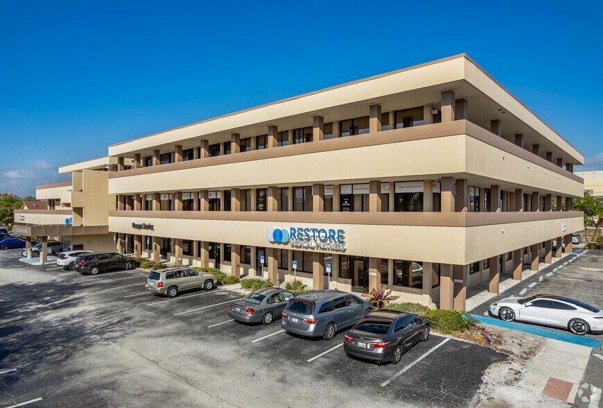 More Photos Of 333 Tamiami Trl S, Venice Medical For Lease