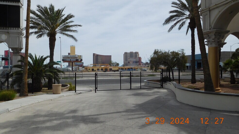 More Photos Of 3355 Procyon St, Las Vegas Land For Sale