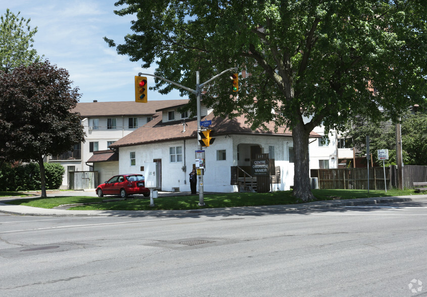 Primary Photo Of 397 Montreal Rd, Ottawa Medical For Sale