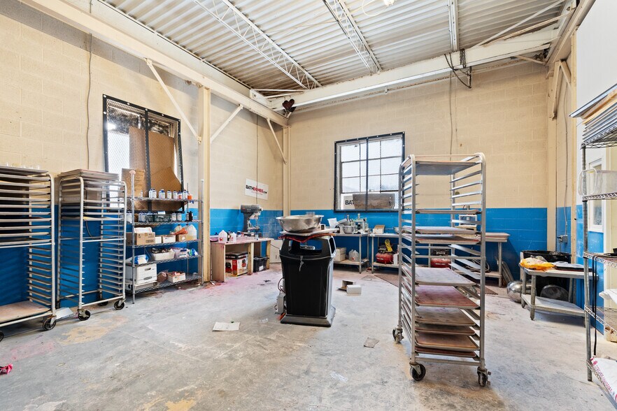 More Photos Of 677 S Cardinal Ln, Scottsburg Industrial For Sale