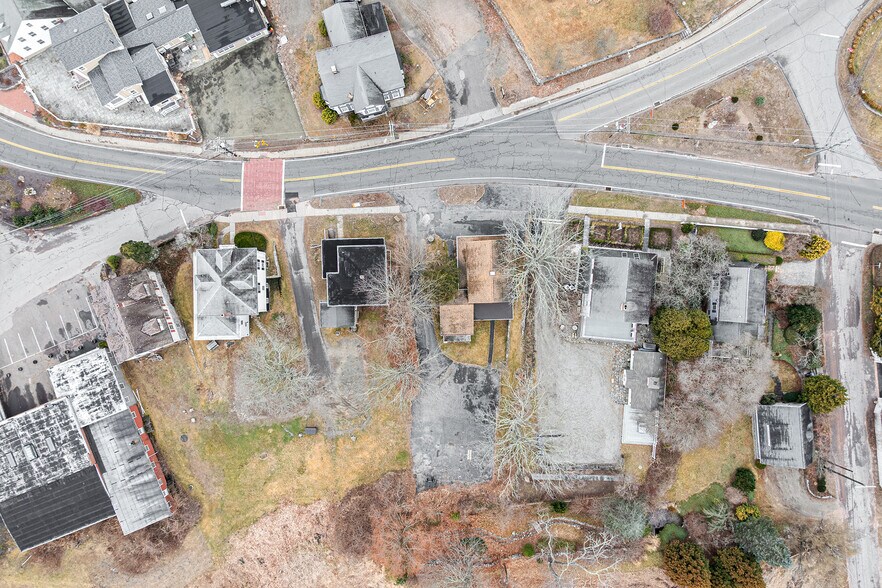 More Photos Of 2 Norwich Rd, East Haddam General Retail For Sale