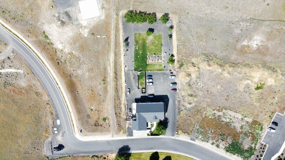 More Photos Of 1745 SW 24th St, Pendleton Healthcare For Sale