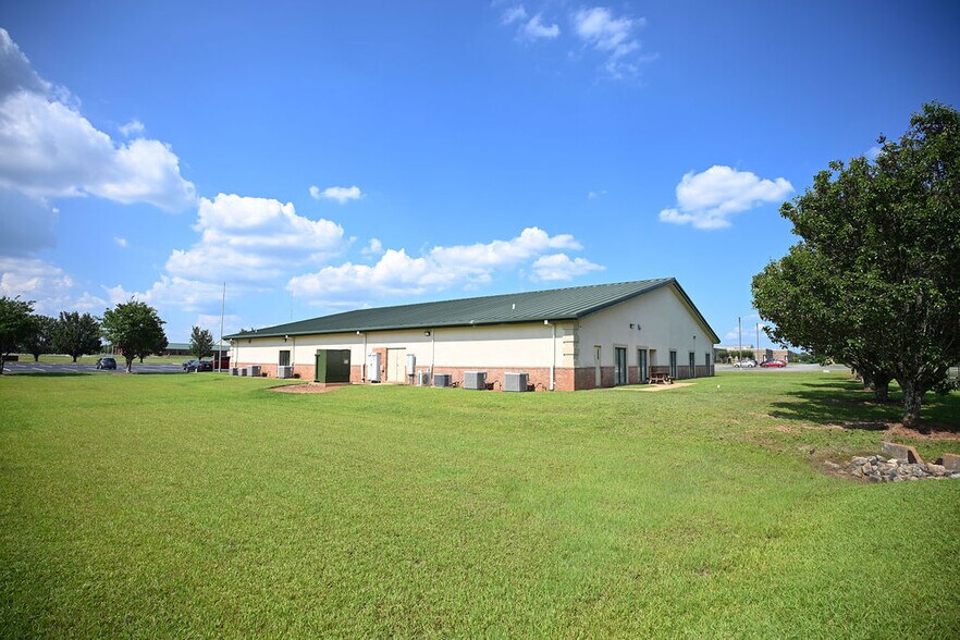 More Photos Of 96 Cohen Walker Dr, Warner Robins Medical For Sale