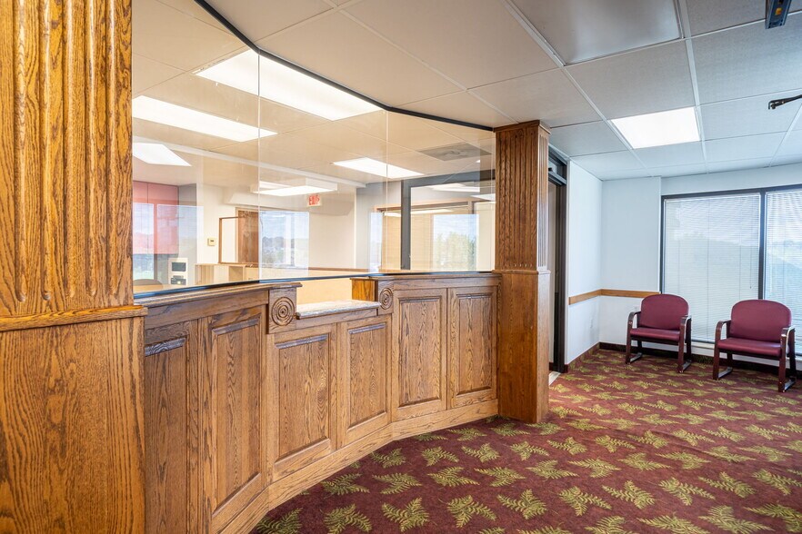 More Photos Of 1080 Caroline Dr, Washington Office For Sale