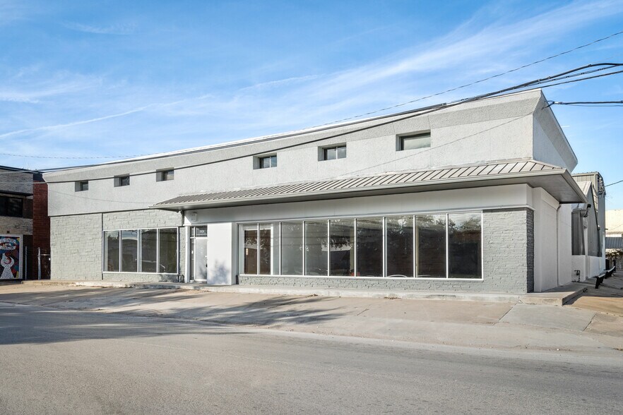 More Photos Of 5011 Navigation Blvd, Houston Warehouse For Lease