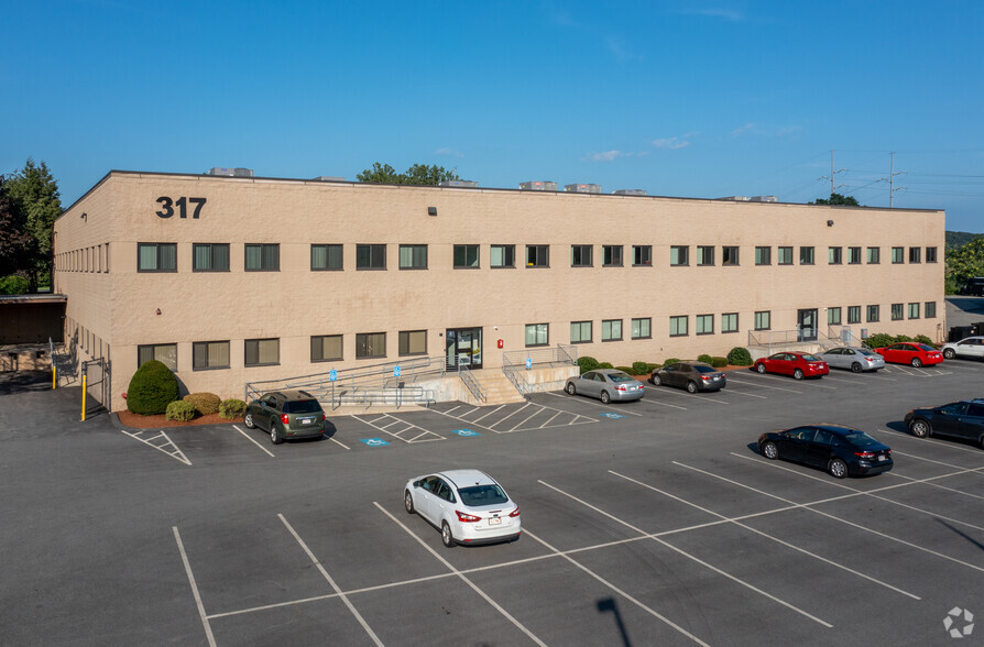 Primary Photo Of 317 New Boston St, Woburn Research And Development For Lease