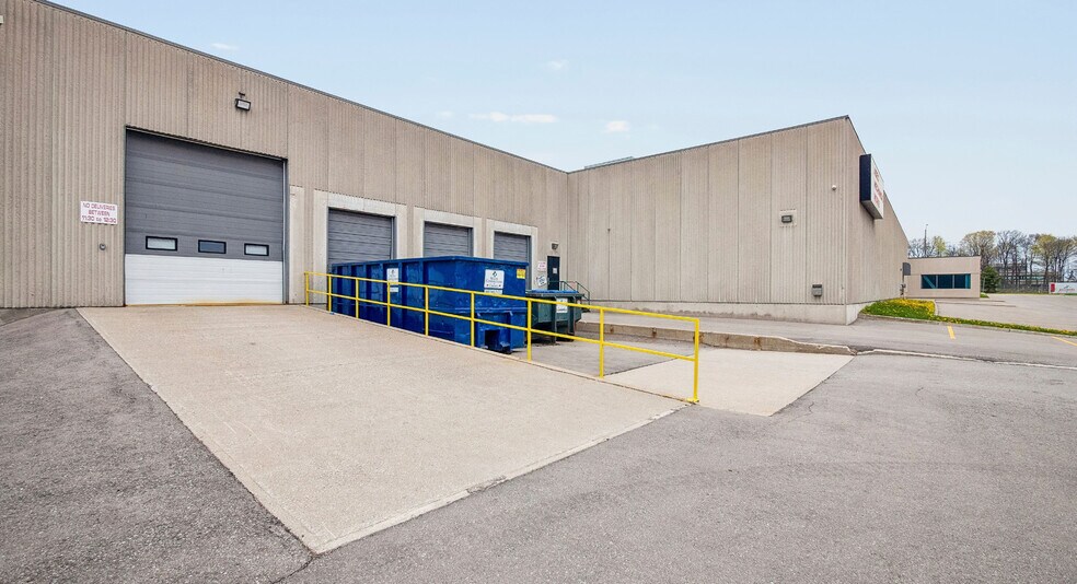 More Photos Of 2640 Argentia Rd, Mississauga Warehouse For Sale