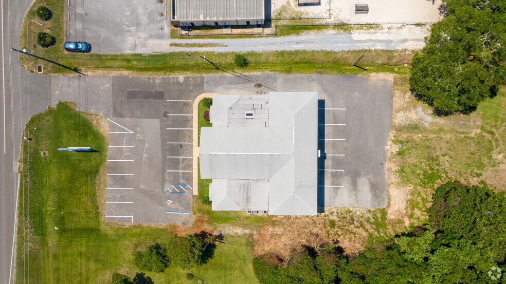 More Photos Of 7203 Pine Forest Rd, Pensacola Office Residential For Lease