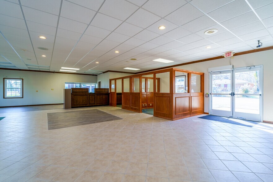 More Photos Of 6100 W Main St, Belleville Bank For Sale